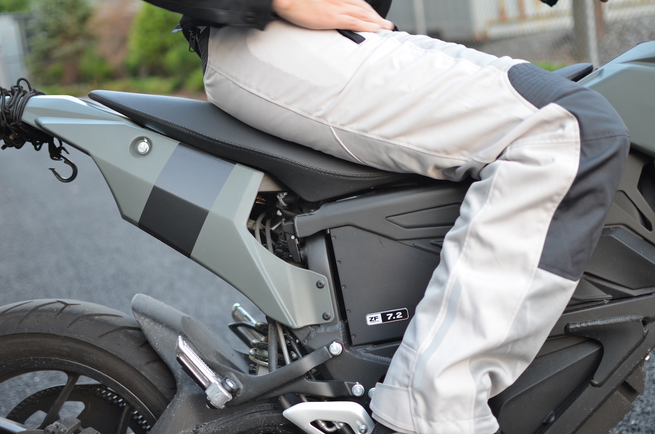 Rev It Airwave Motorcycle Trousers  Trousers  Ghostbikescom