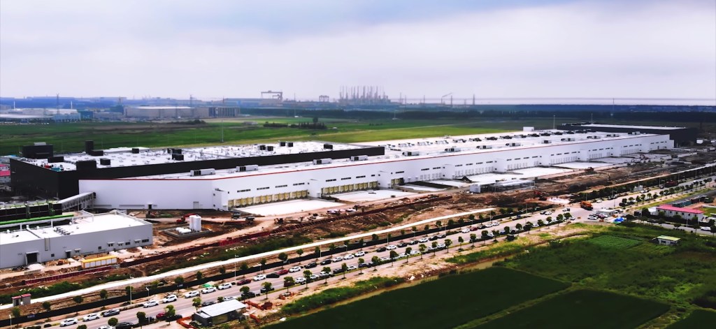 photo of Tesla appears to be preparing an expansion at Gigafactory 3 image