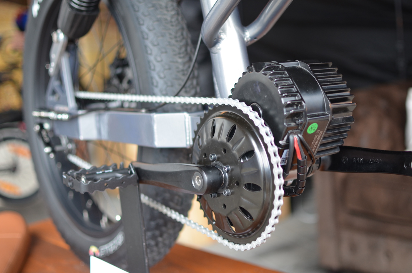 Aevon Le Cafe Racer e-bike w/ 31 mph (50 km/h) top speed ... (329 x 217 Pixel)