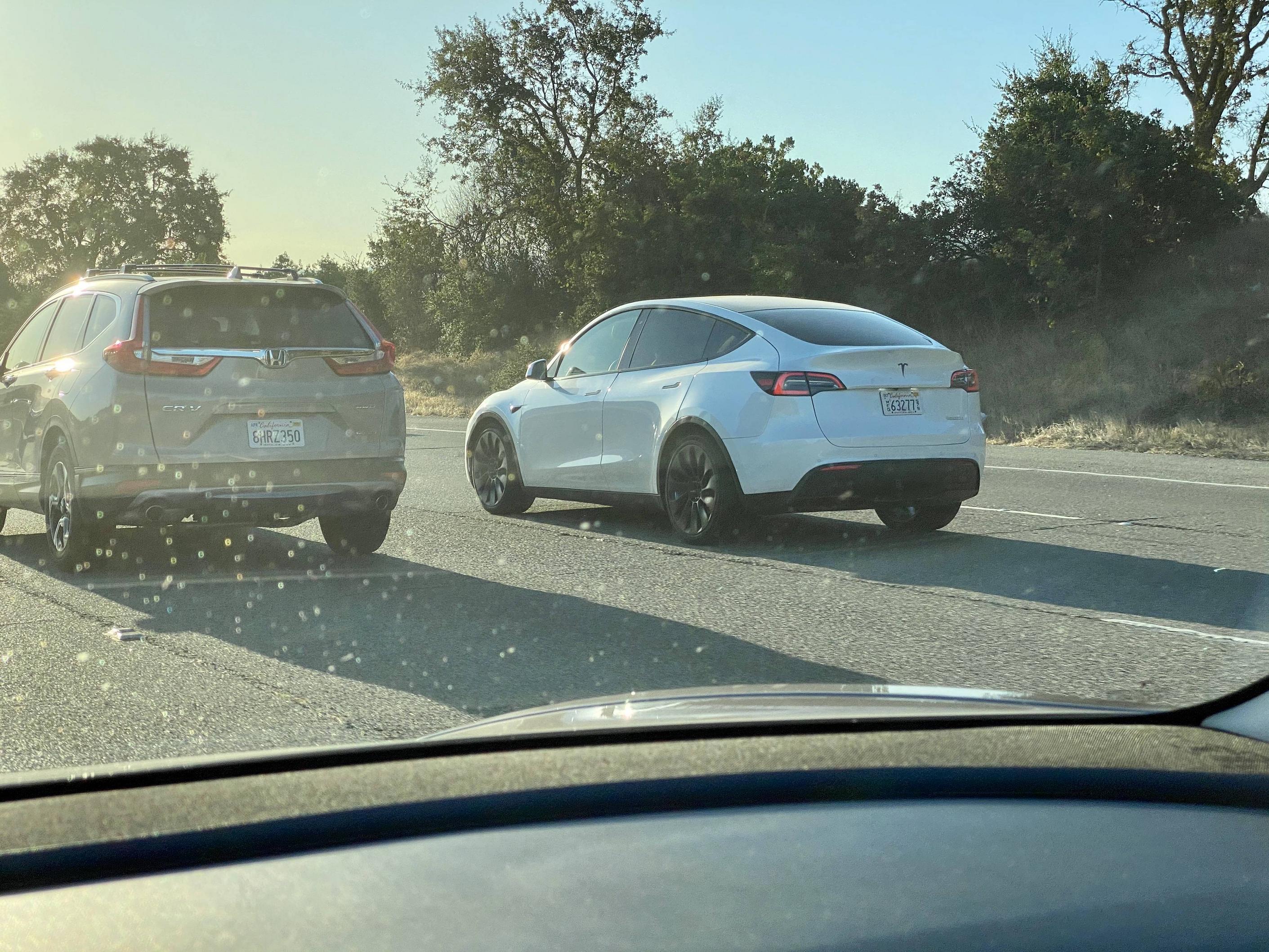 Tesla Model Y prototype spotted with unreleased Model 3 unveil wheels