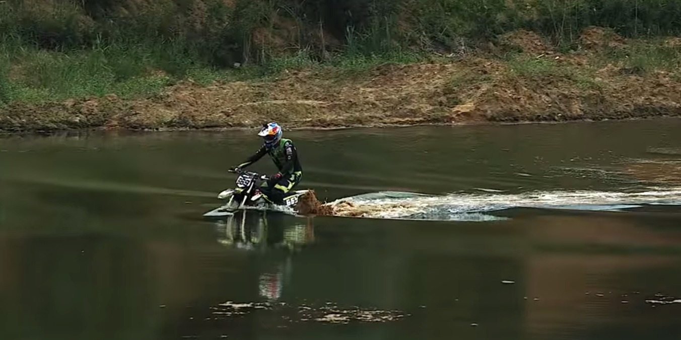 Watch this electric motorcycle ride completely submerged in water