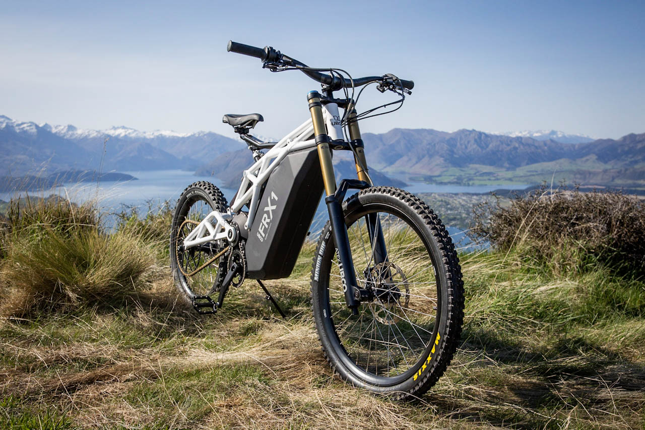 4x4 and e-bike 