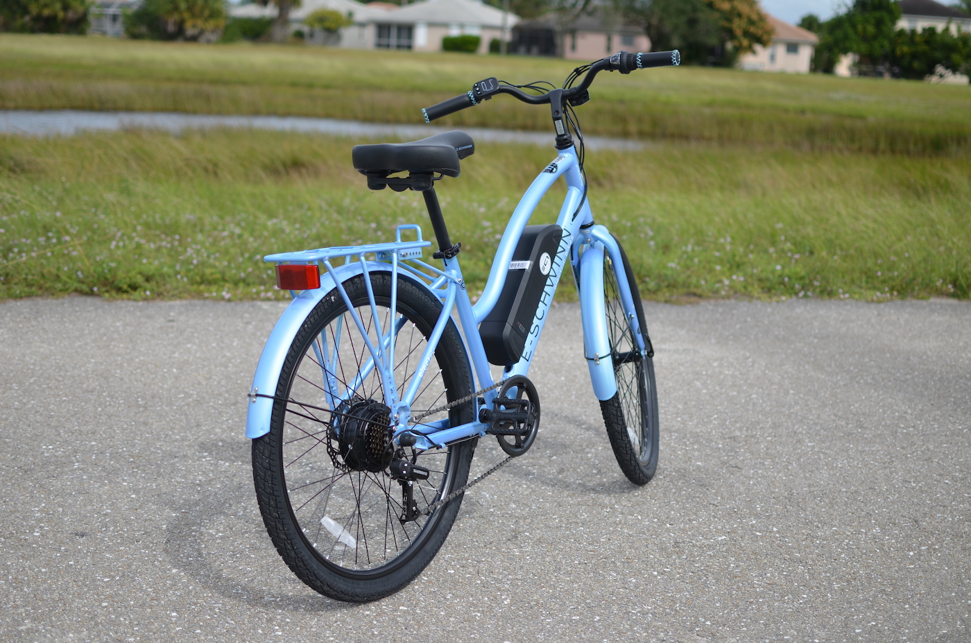 Schwinn EC1 electric bicycle review a fun and comfortable ecruiser!