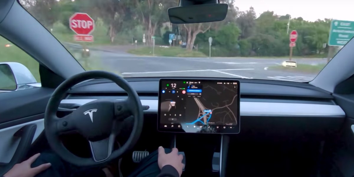 Tesla adds stop sign and traffic light 3D renders in move to city ...