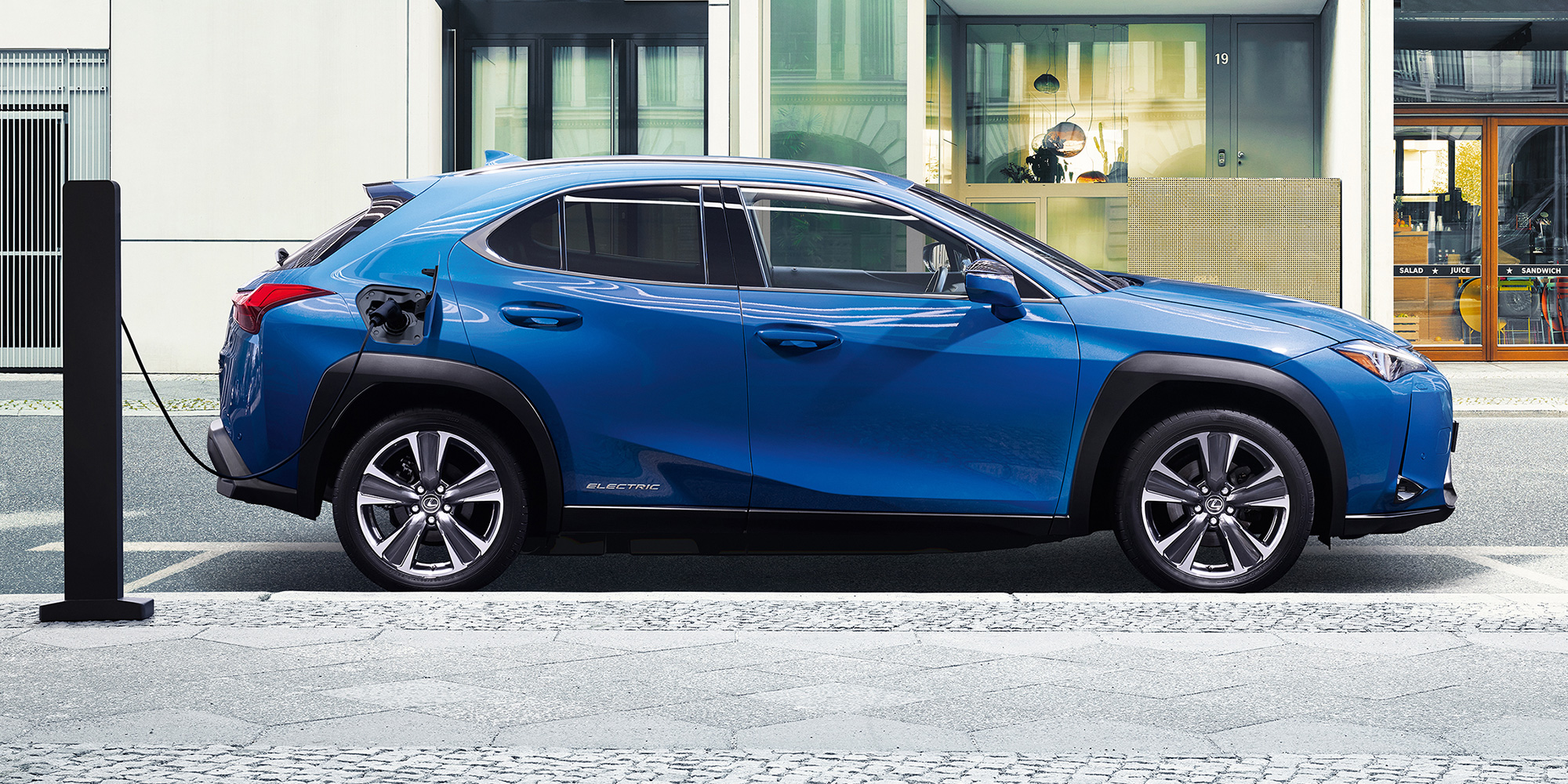 Lexus UX300e electric SUV