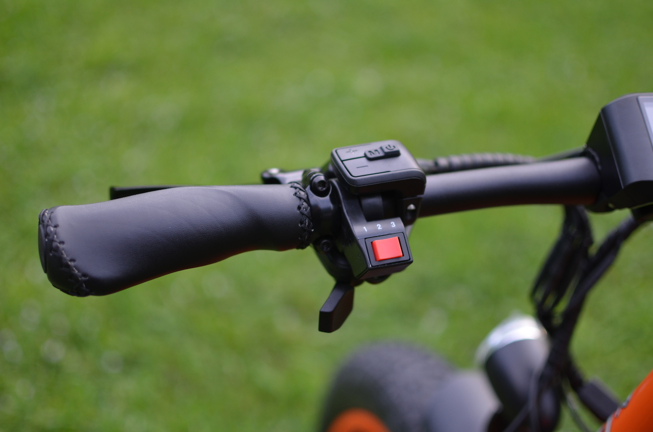 Review: 32 mph Super Monarch AWD full suspension dual battery e-bike ...