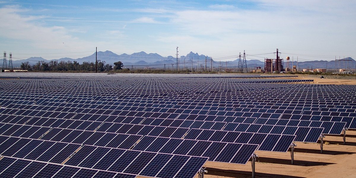 EGEB: Arizona utility who fought green energy drops fossil fuels | Electrek