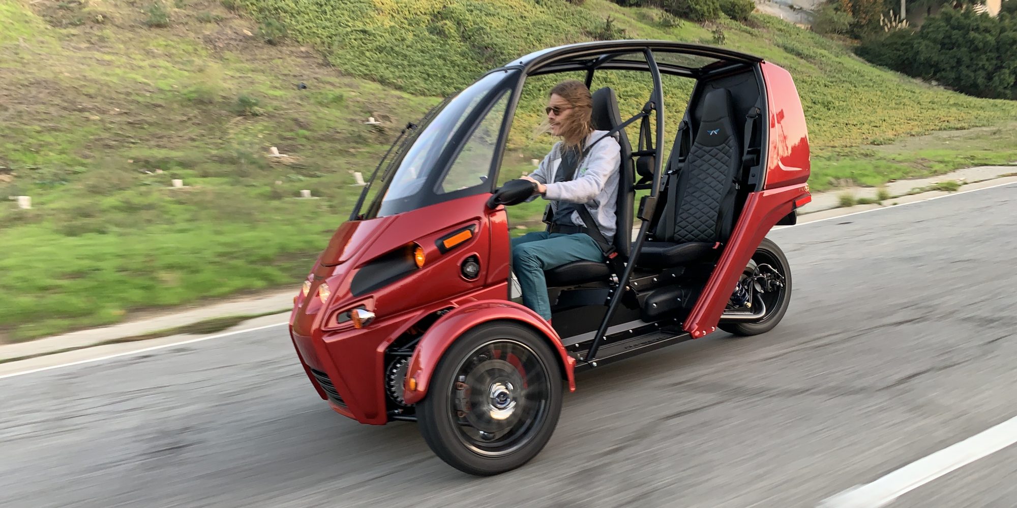 Arcimoto S 3 Wheeled Fun Utility Vehicle Will Get Home Delivery From DHL   Fuvheader E1580955365285 