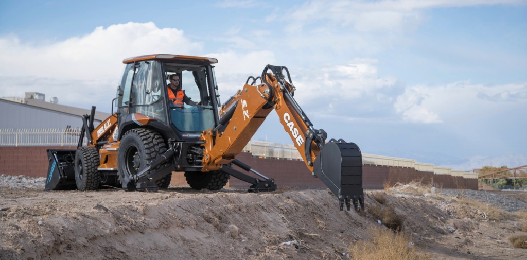 case-unveils-all-electric-backhoe-with-90-lower-cost-of-operation-for