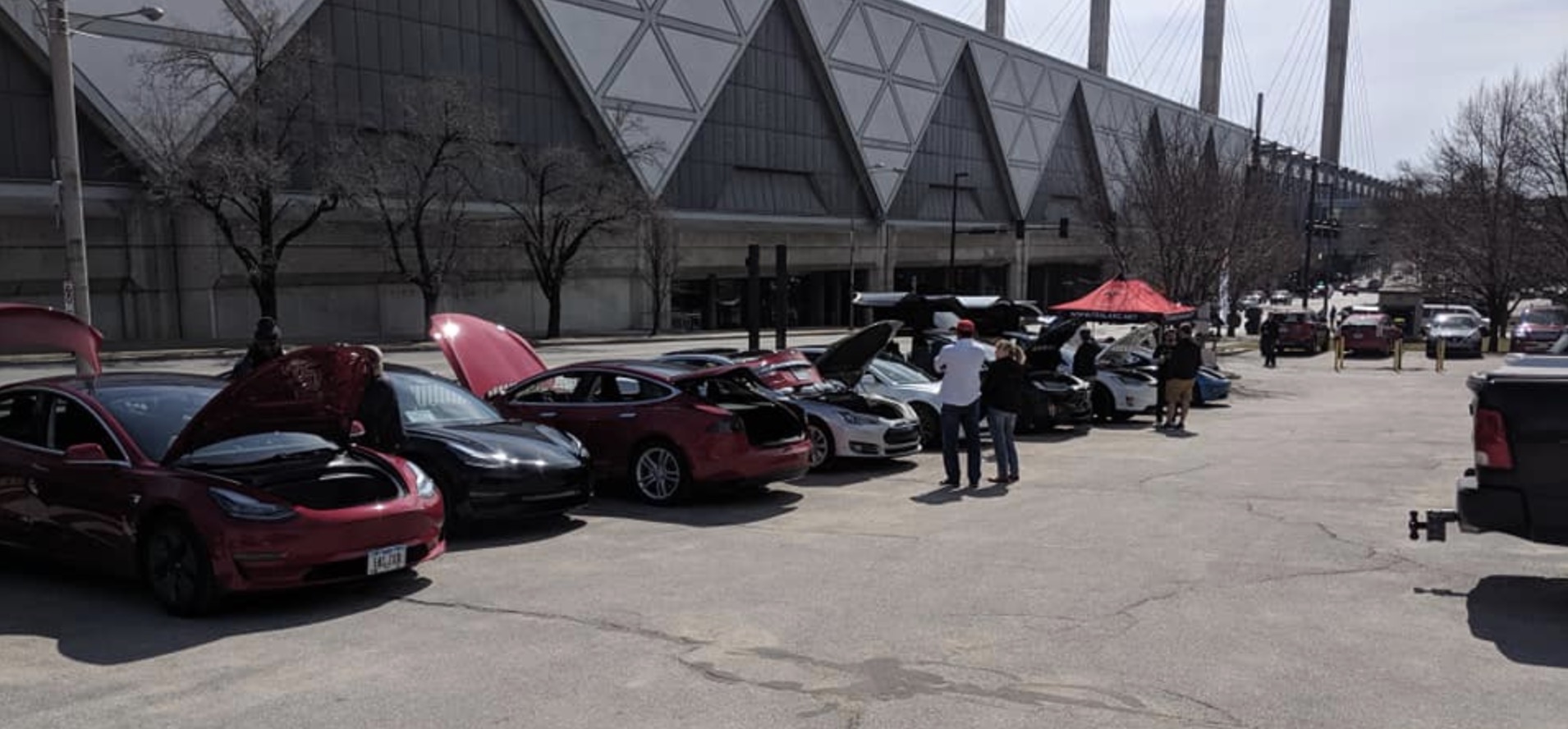 Tesla gets banned from KC Auto Show, owners volunteer to