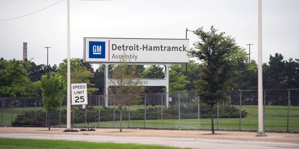 GM starts retooling its Detroit plant for electric vehicles despite  coronavirus | Electrek