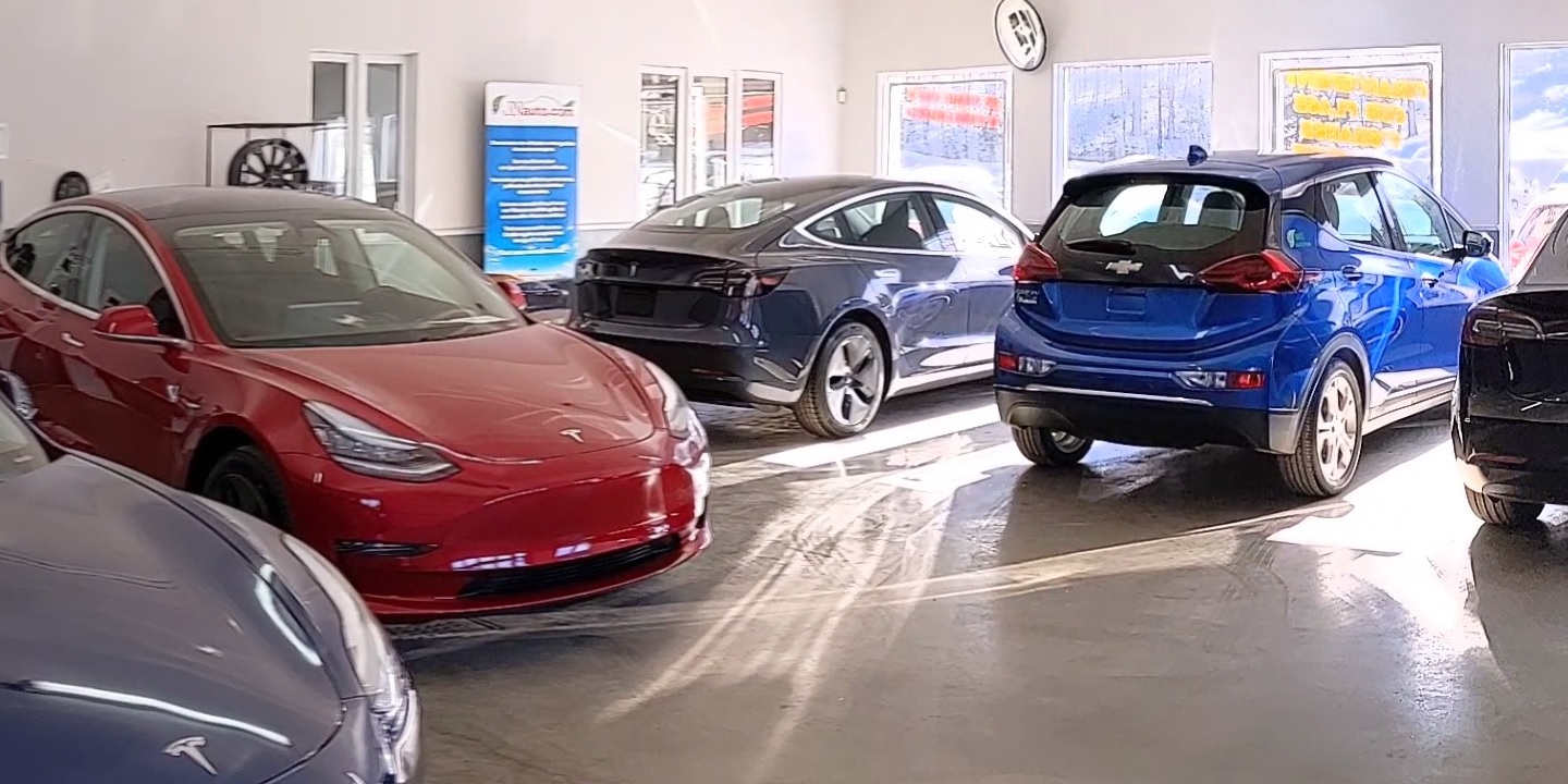 Used electric store car dealership