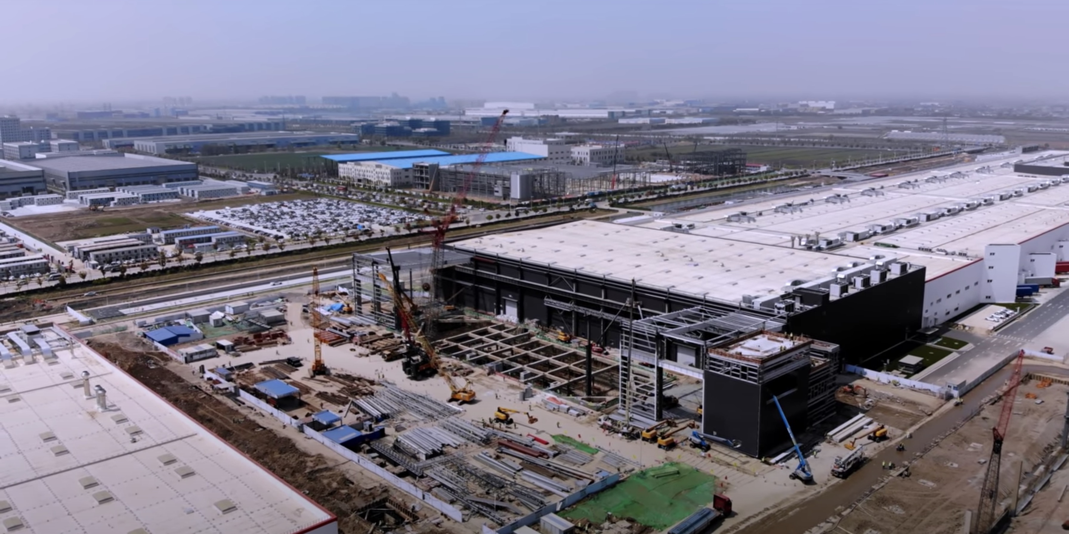 Tesla Gigafactory Shanghai: New Drone Video Shows Just How Massive The ...