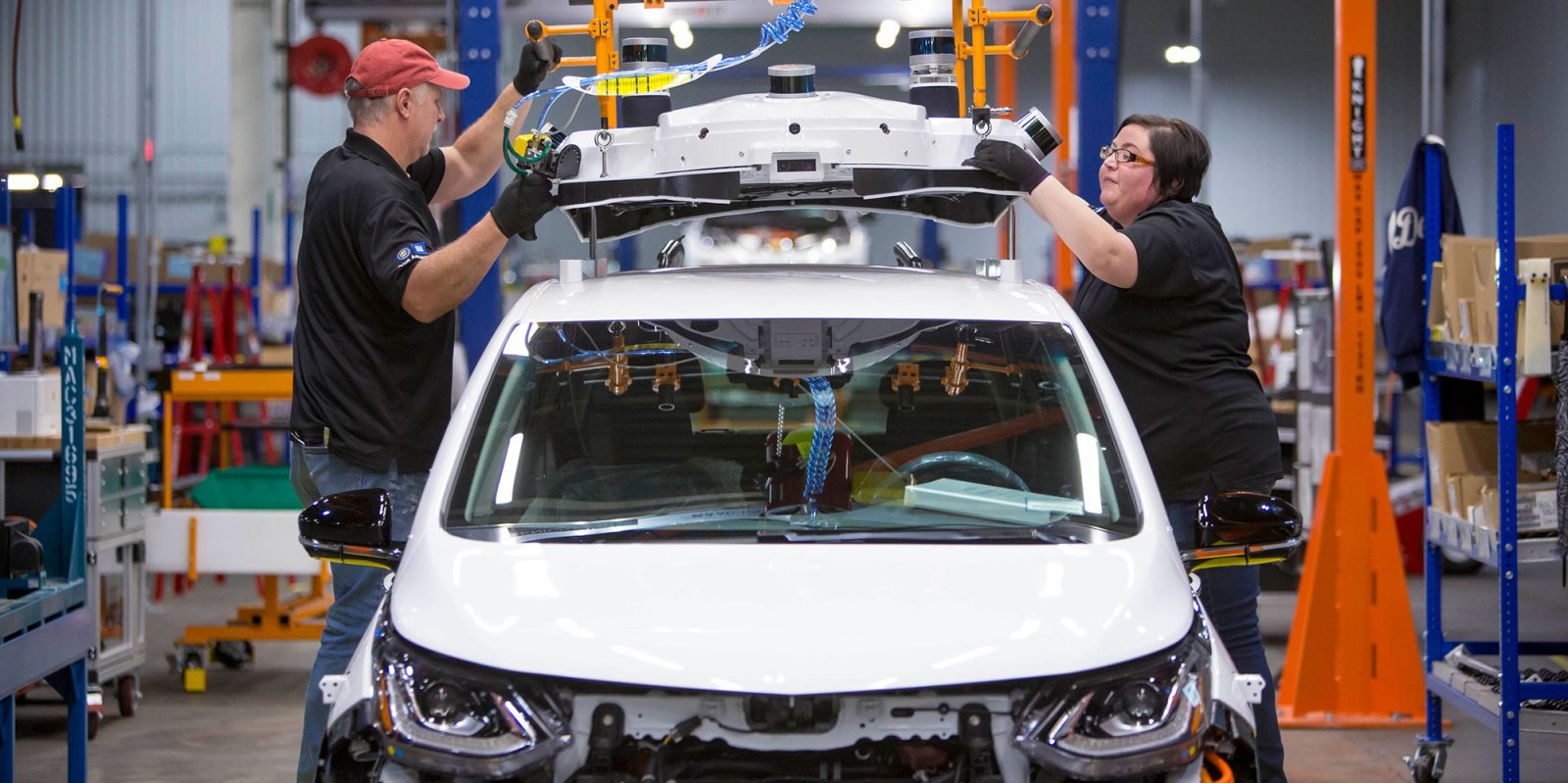 Gm Ford Uaw Confirm May 18 As The Date To Reopen Plants Electrek