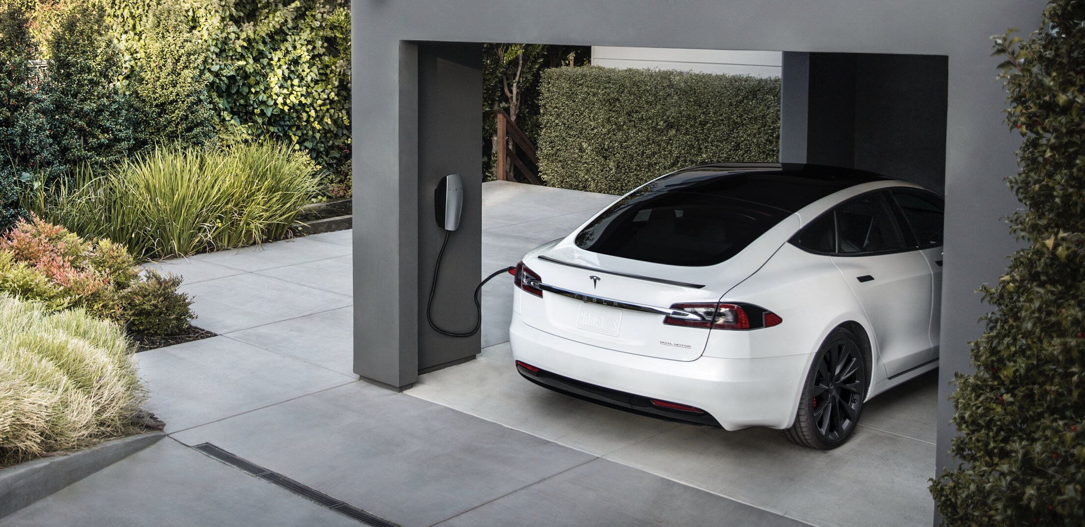 Can powerwall charge tesla shop car