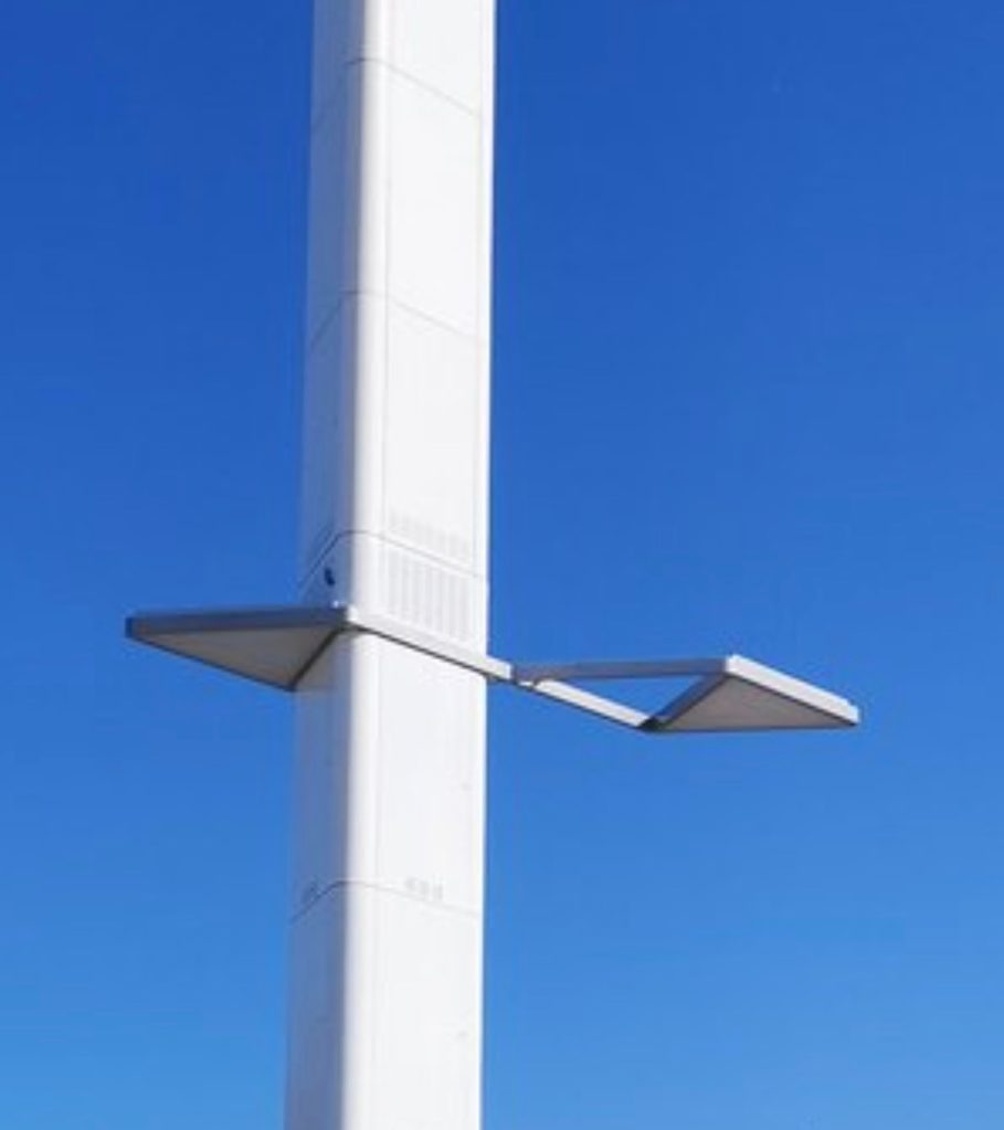 Tesla installs mysterious tower at charging station, Megacharger