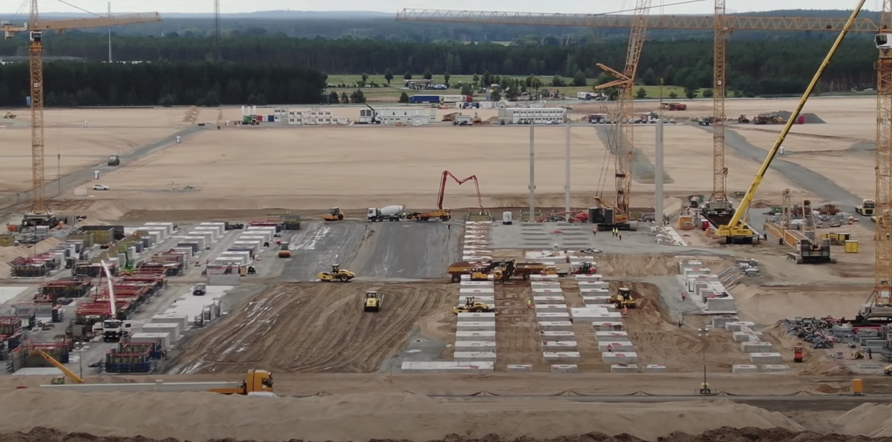 photo of Tesla changes Gigafactory Berlin plans, removes battery production, adds test track, and more image