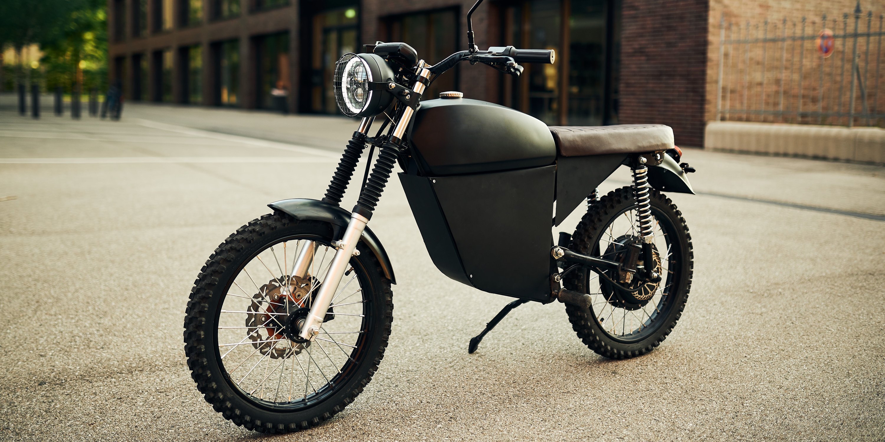 BlackTea Moped offers 50 MPH electric motorbike as cheap as a gas bike