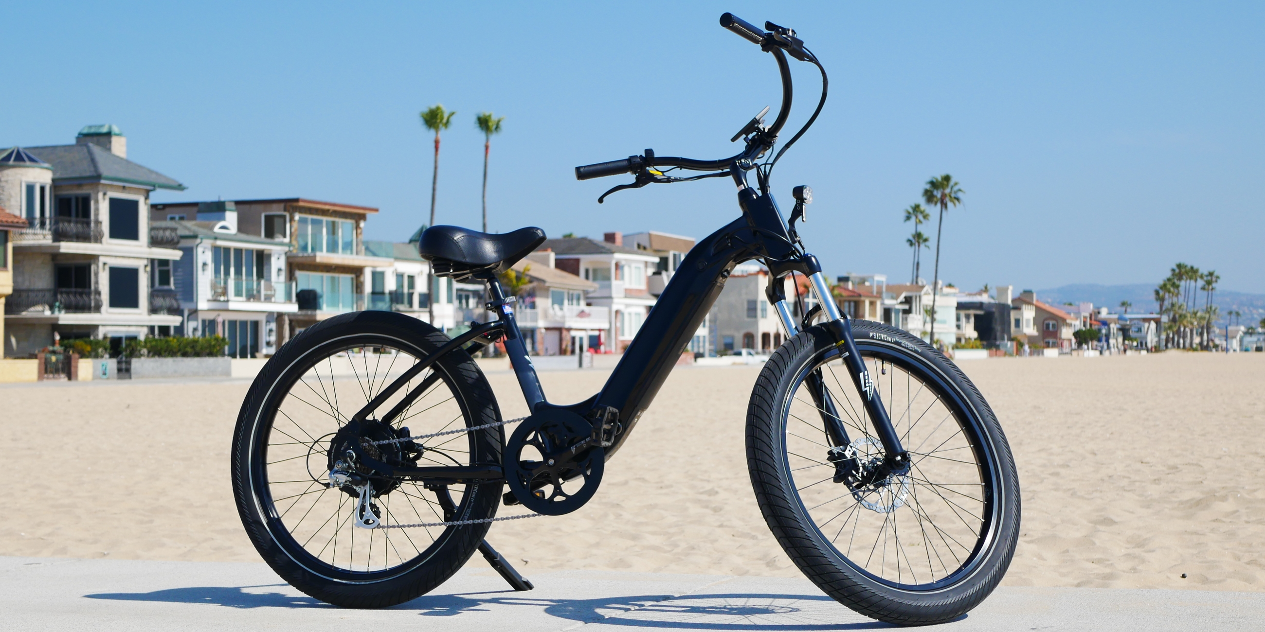 Model R electric bike is a madeinAmerica cruiser for the beach or city