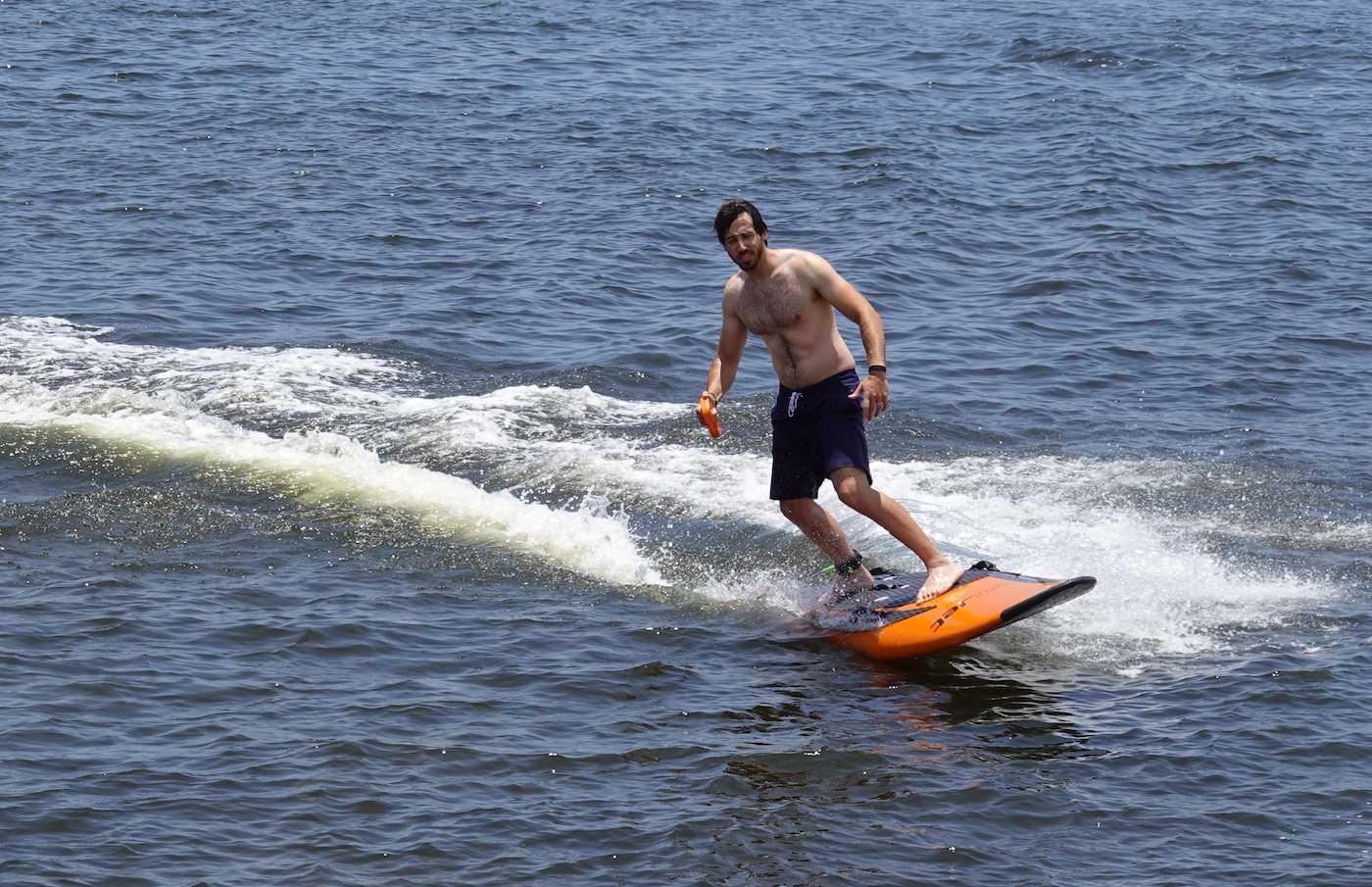 Yujet electric surfboard review Flying fast on an electric surfer!