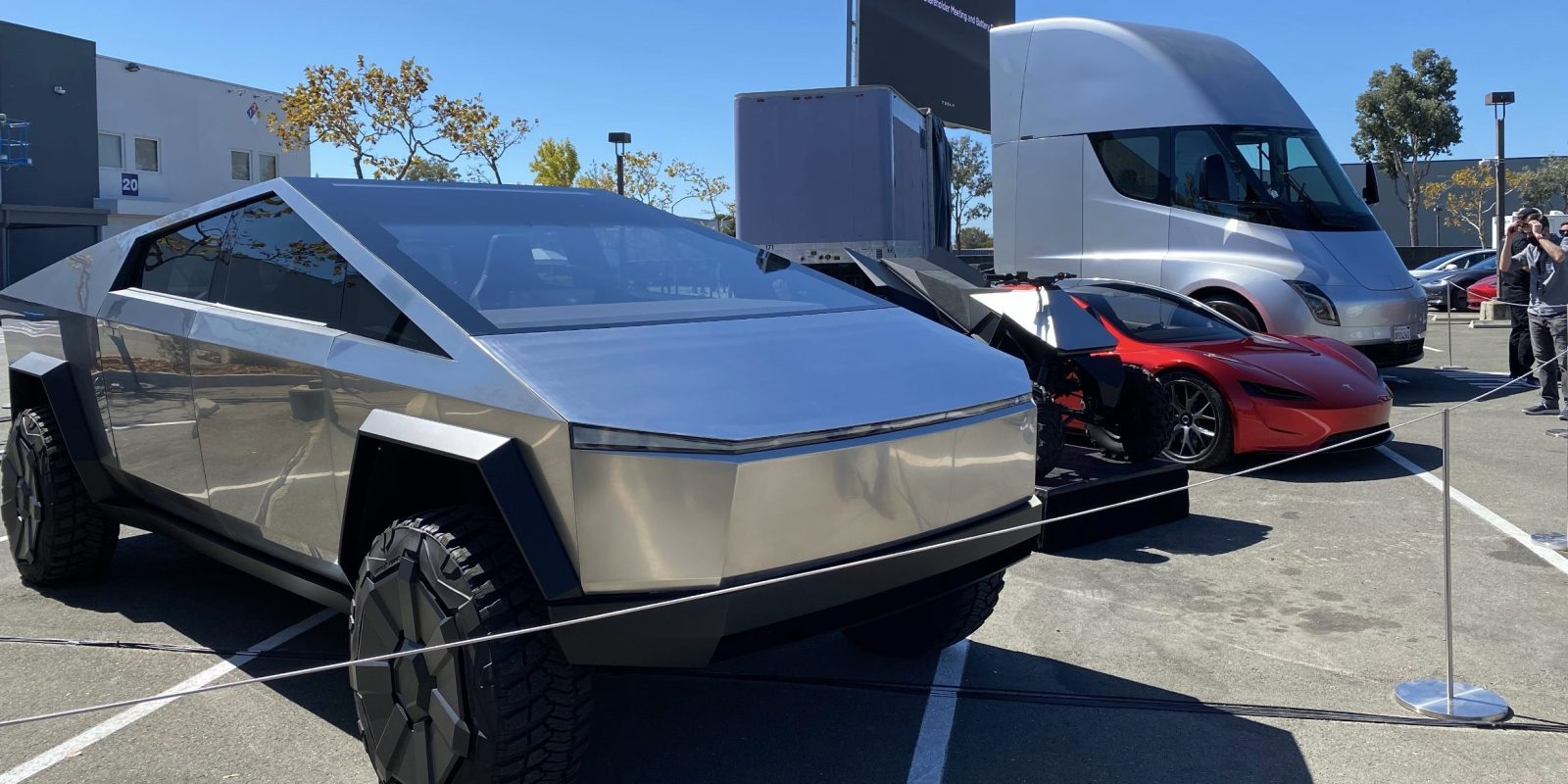 photo of Tesla Roadster and Cybertruck are most popular EVs by search despite delays image