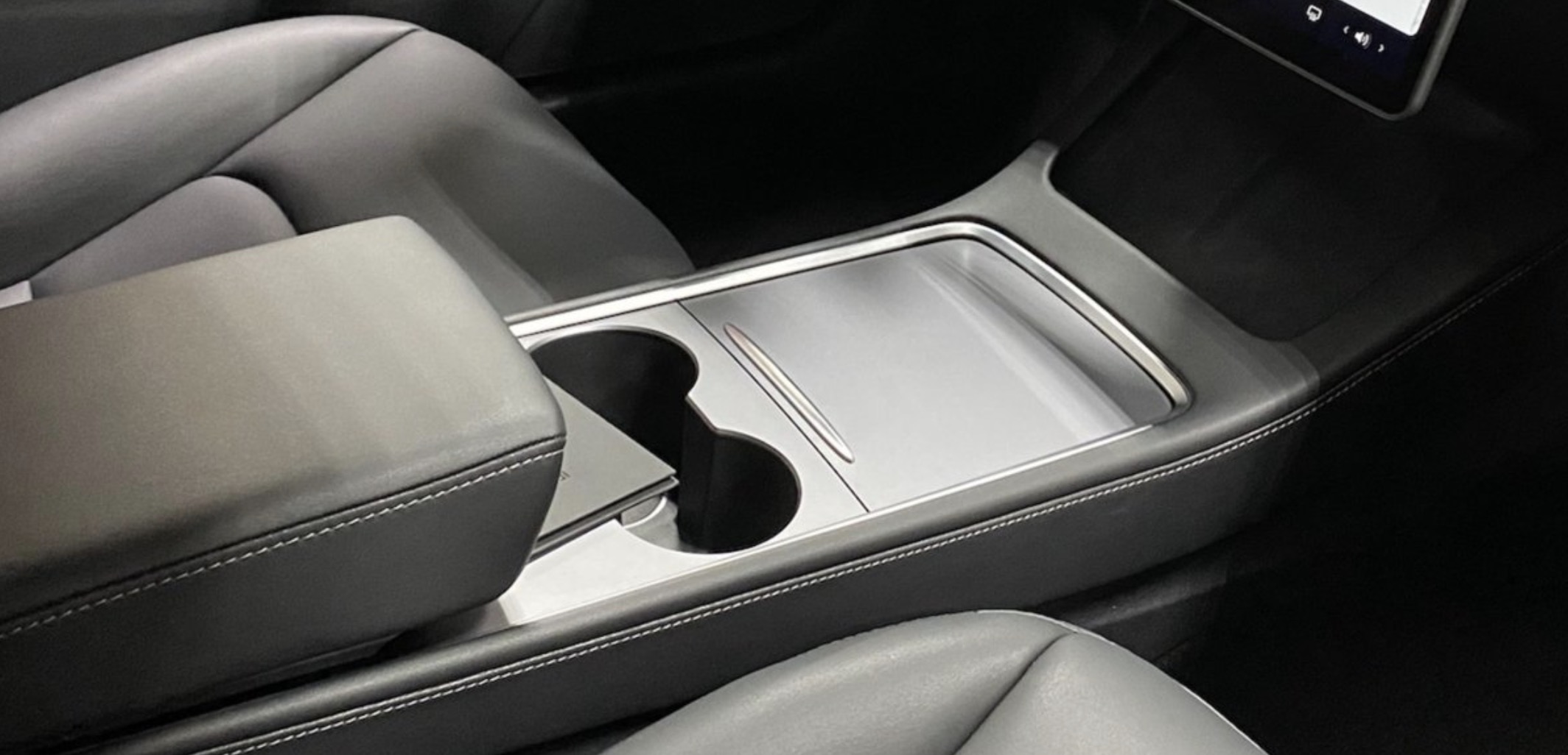 First look at Tesla's new center console in 2021 Model 3 refresh | Electrek