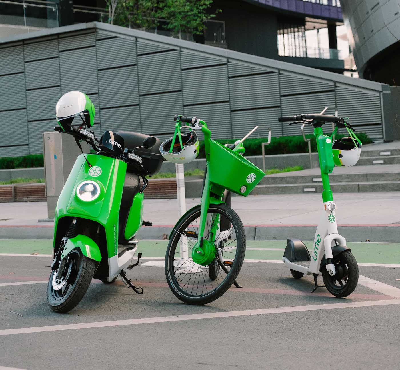 Lime adds Vespa-style seated electric scooters to its shared e-scooter ...