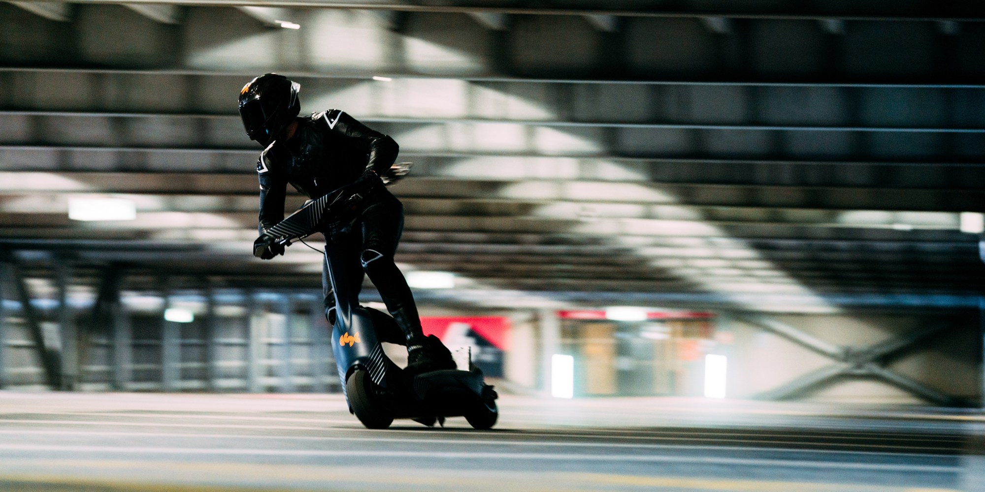 Lav Særlig klarhed First ever 60 MPH standing electric scooter built for racing unveiled