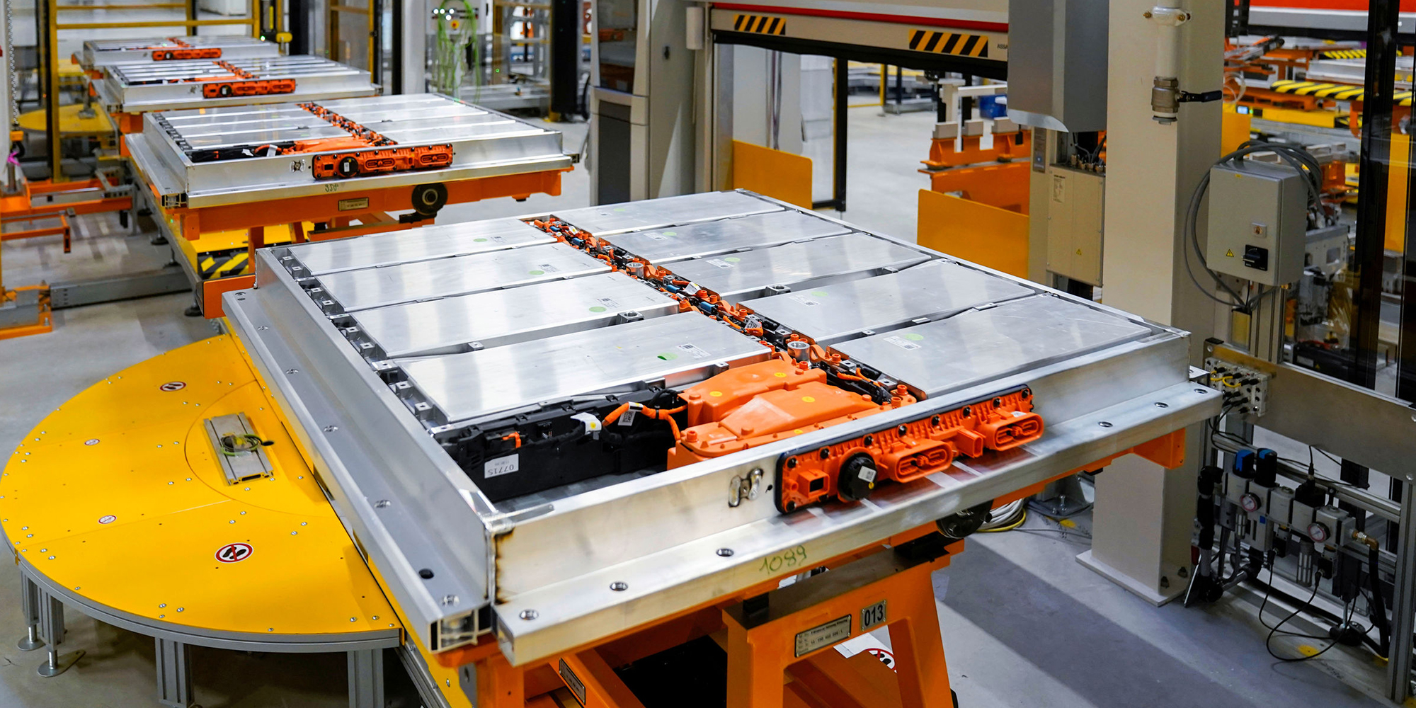 Volkswagen ramps production to 600,000 battery per year |
