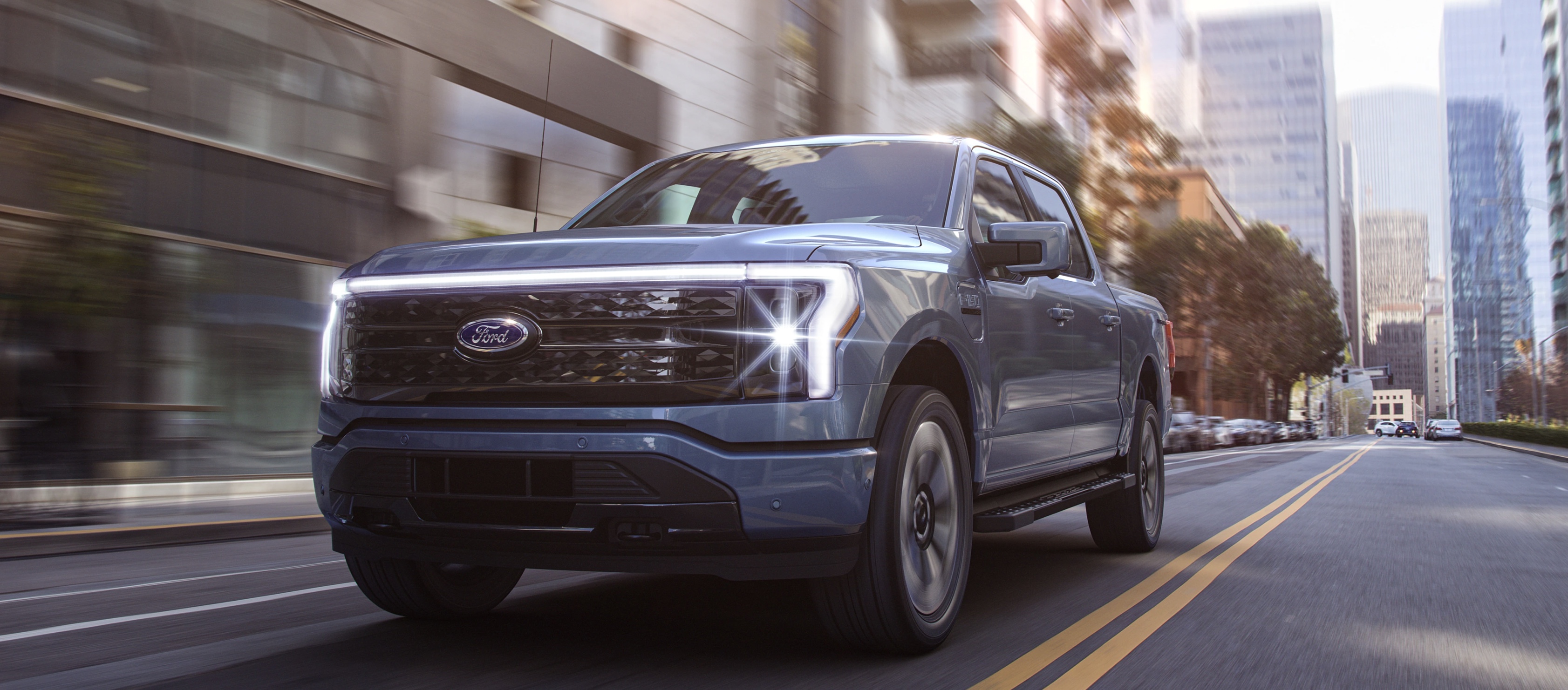 Ford says it now has nearly 200,000 reservations for F-150 Lightning, or 3  years of backlog | Electrek