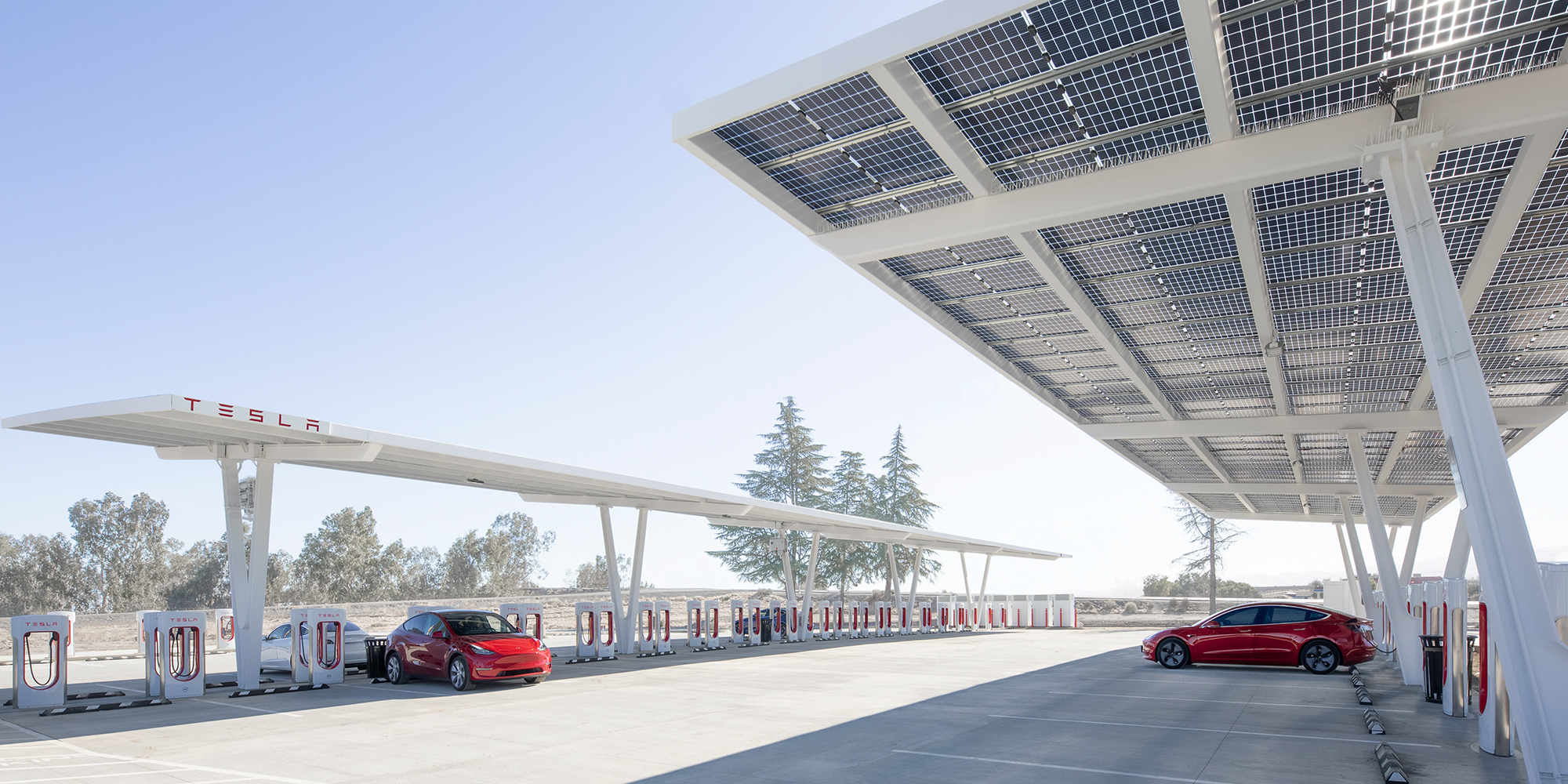 Tesla&rsquo;s Supercharger cost revealed to be just one-fifth of the 