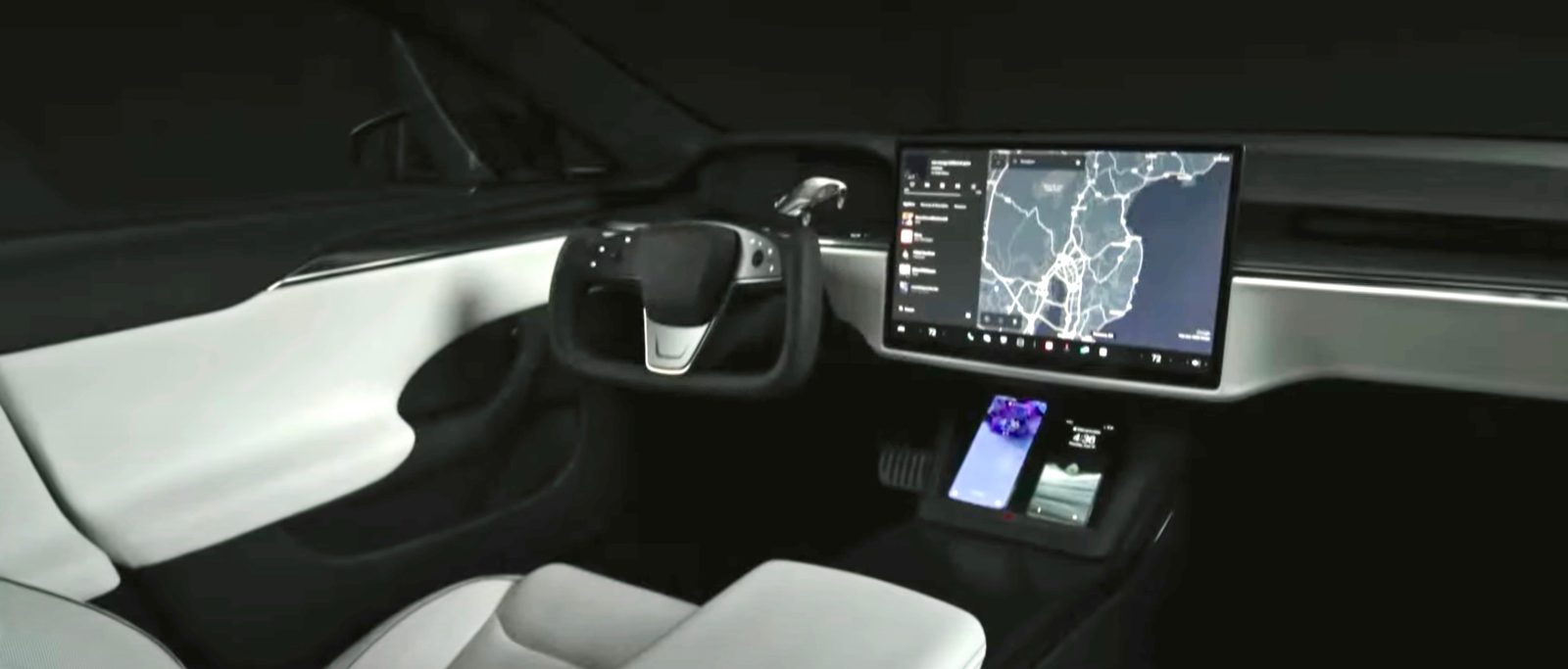 Tesla Model S Plaid interior - Auto Recent