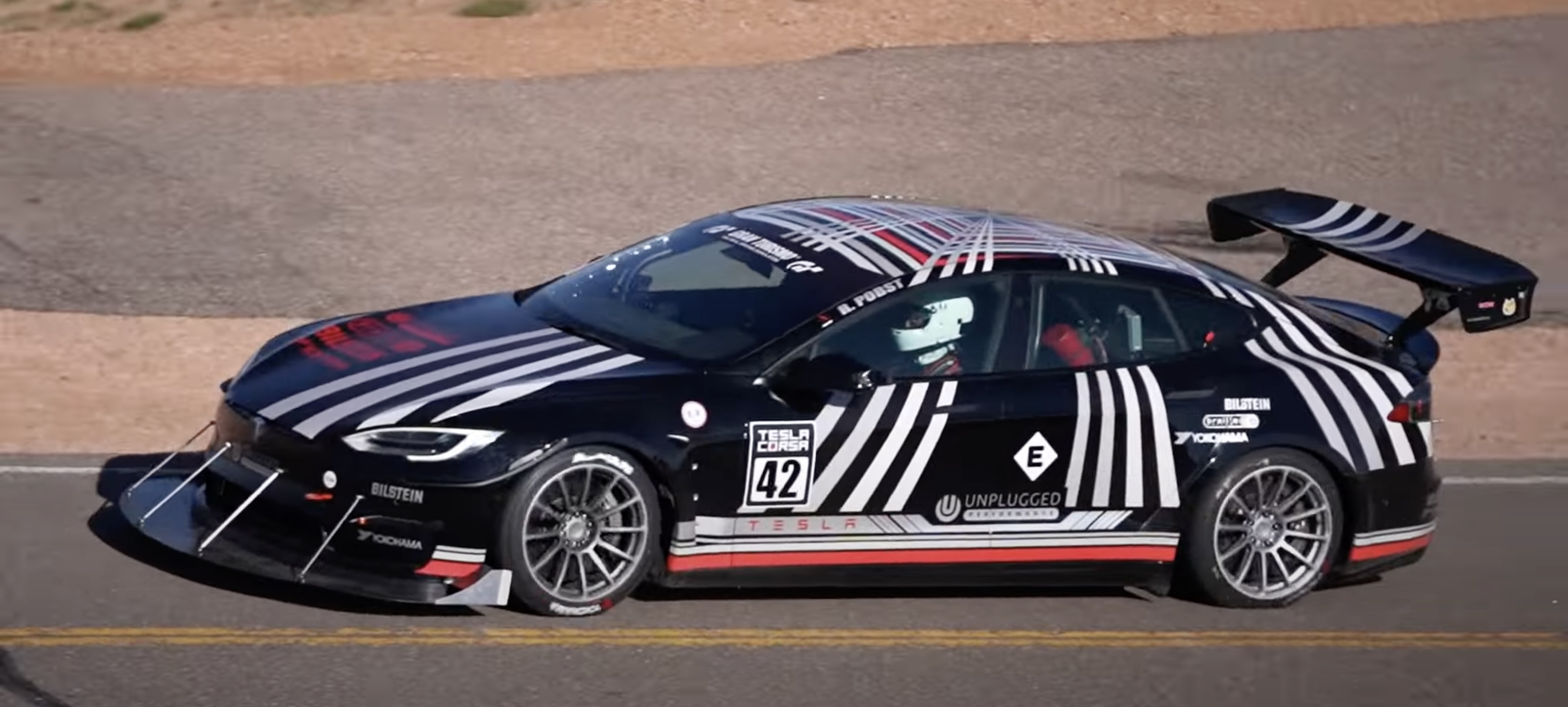 Watch Tesla Model S Plaid hit insane speeds on Pikes Peak Hill Climb ...