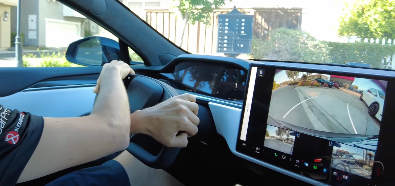 Tesla Model S yoke steering wheel hero