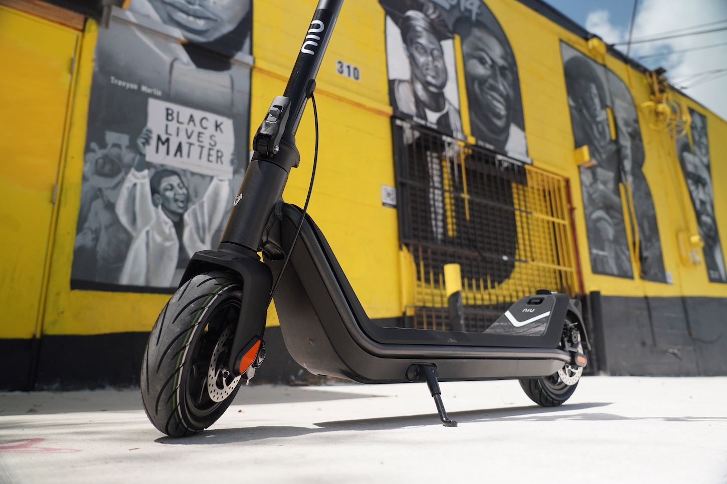 Niu Kqi3 Electric Scooter Review Its Just Better And Heres Why