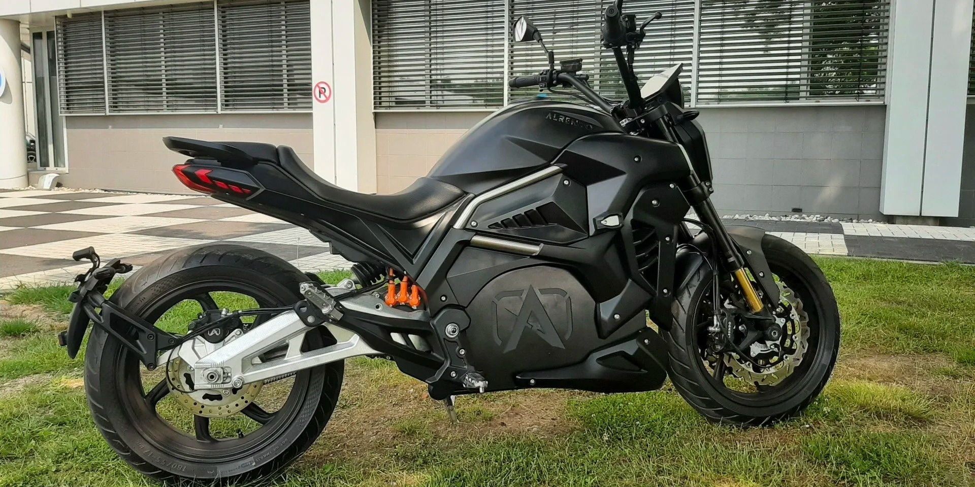 european electric motorcycle