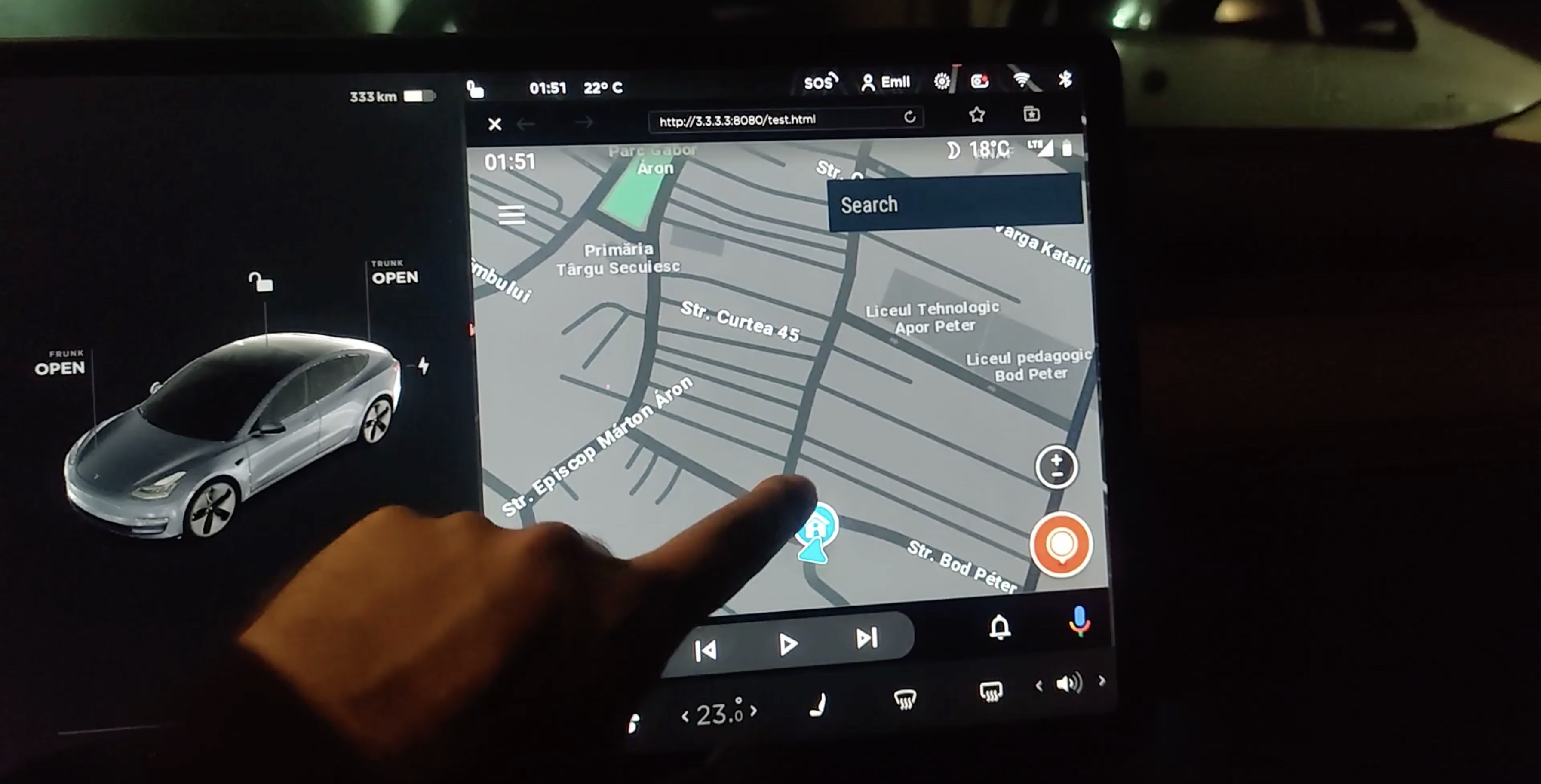 Android Auto now works in Tesla vehicles through the browser