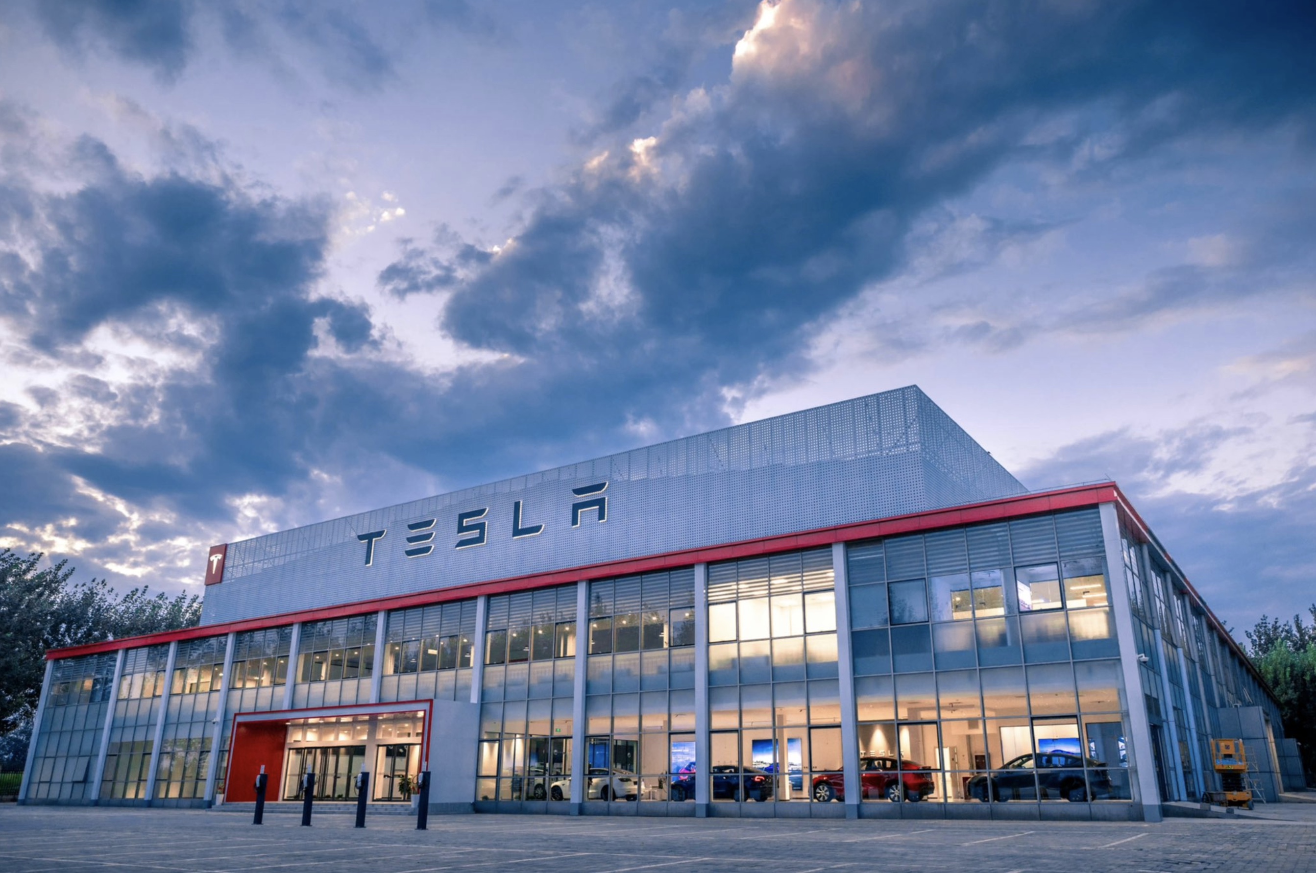 Tesla (TSLA) builds giant new delivery center in China as it expects big things to come | Electrek