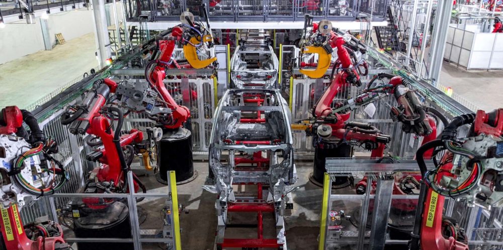 Tesla Is Building Model Y Bodies With Single Front And Rear Castings A Manufacturing First Electrek