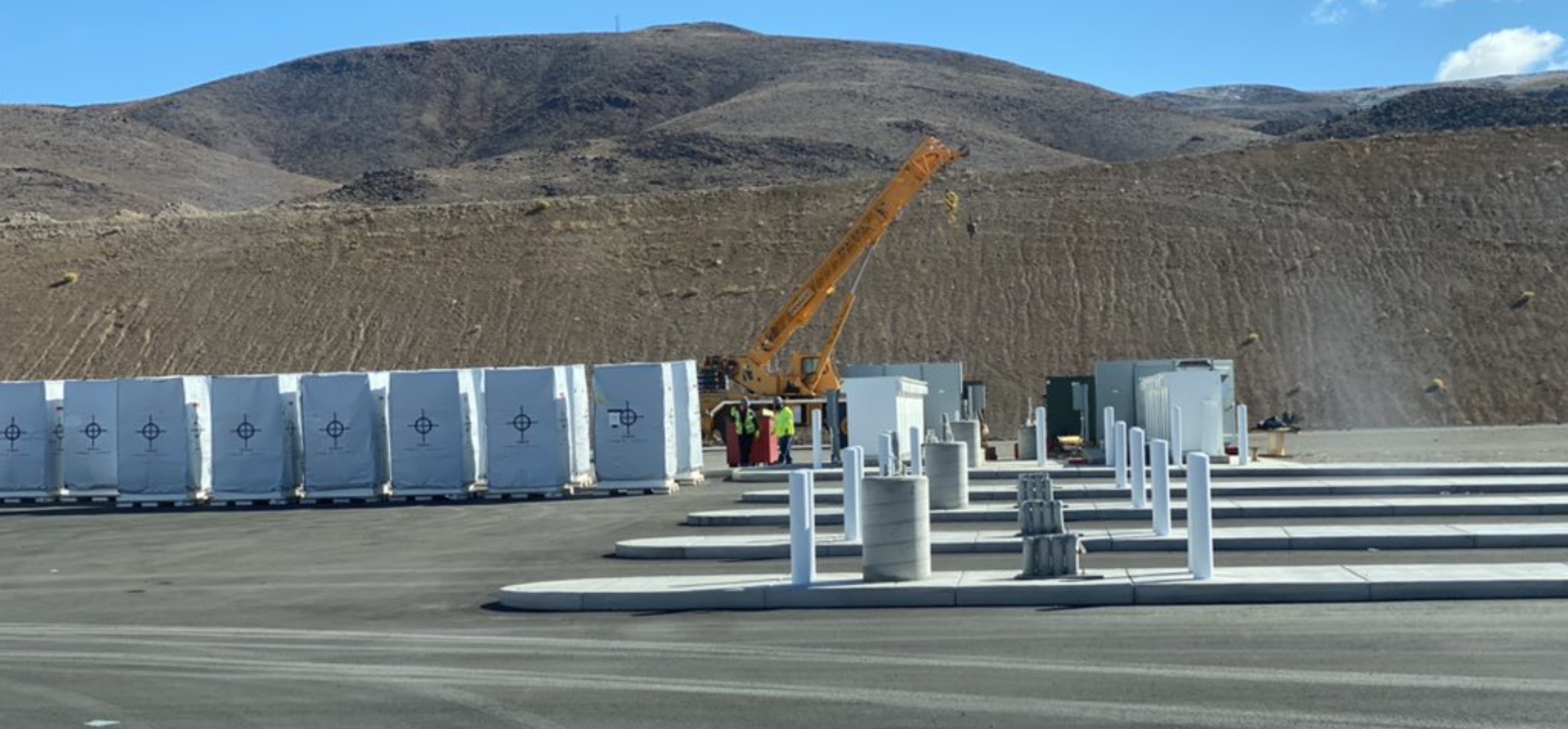 How long does it take to charge a deals tesla semi truck