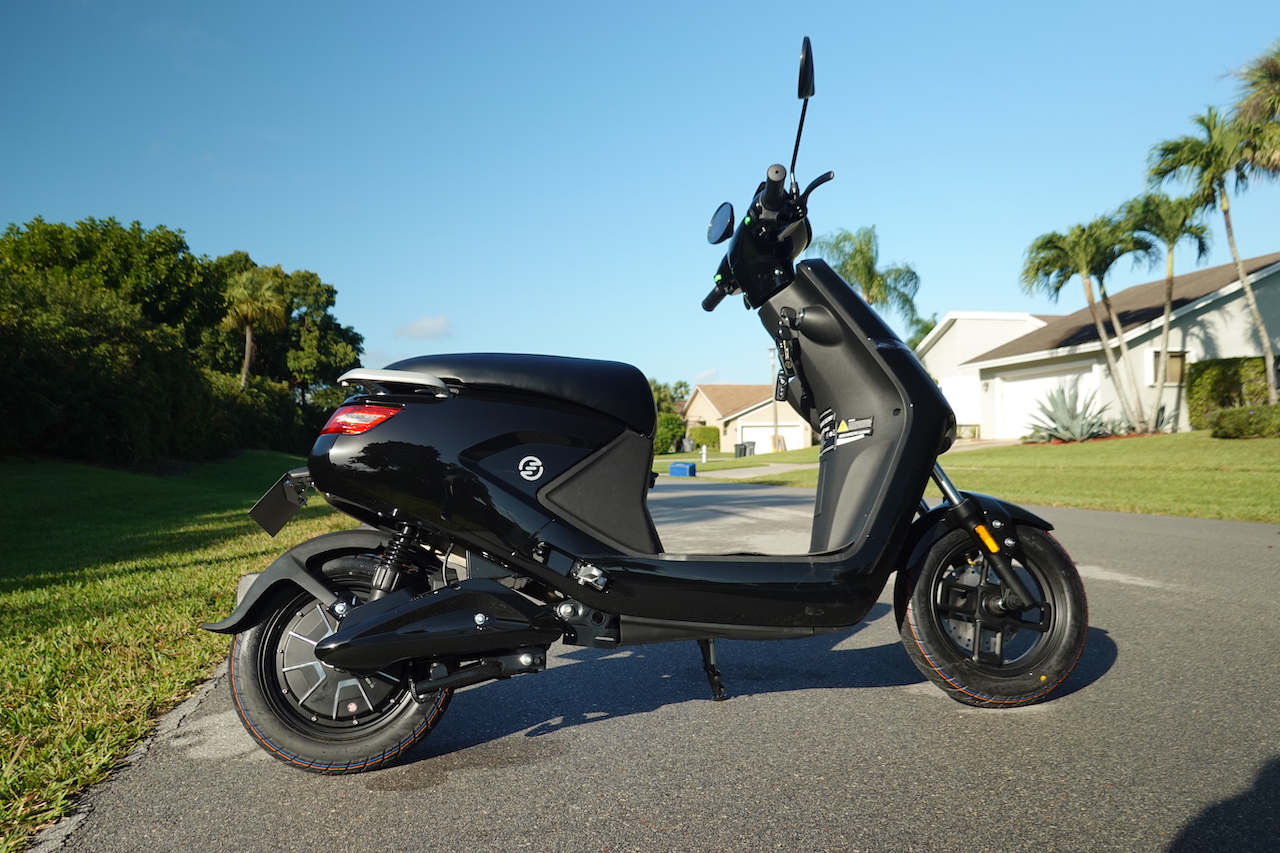 SWFT Maxx electric moped review