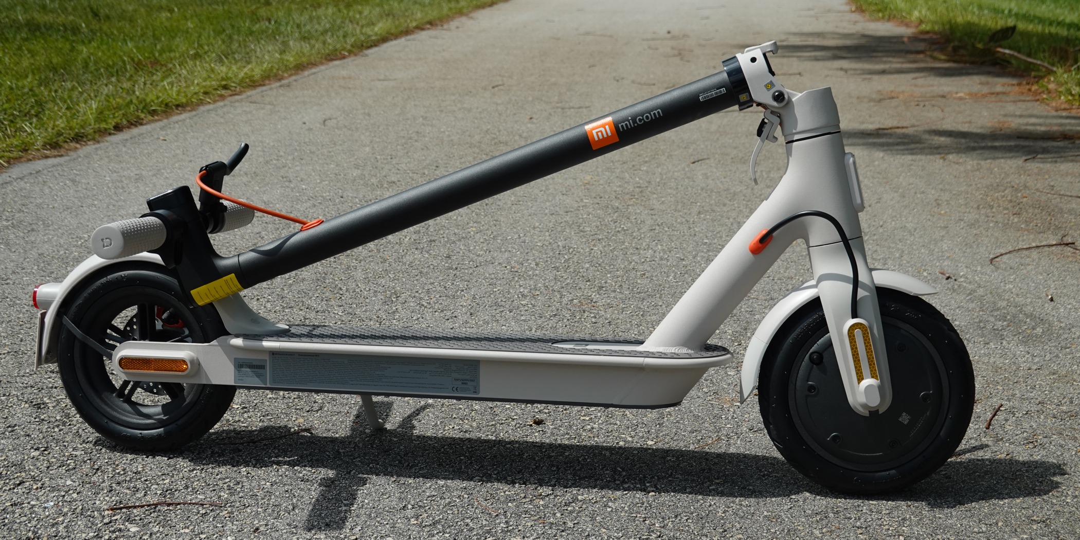 Xiaomi Mi Electric Scooter 3 Review Upgrading An Awesome E Scooter