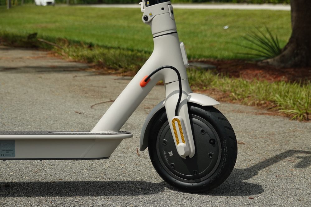 Xiaomi Mi Electric Scooter 3 in review: Proven e-scooter with two points of  criticism -  Reviews