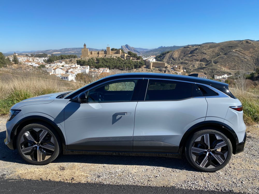 SEAT, Volkswagen's Spanish Affiliate Unveils B-Segment Compact CUV
