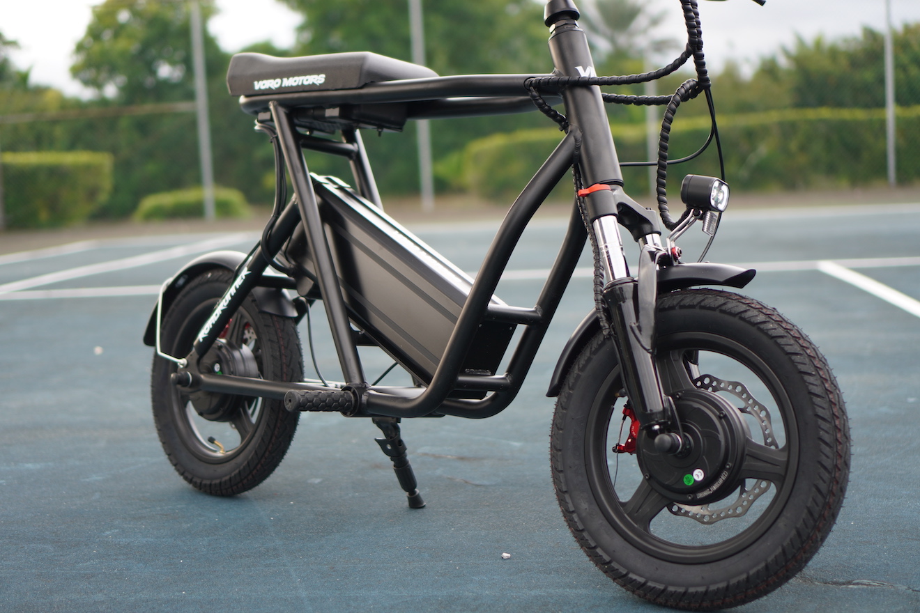 Emove Roadrunner review: A funny little 35 mph two-motor electric scooter