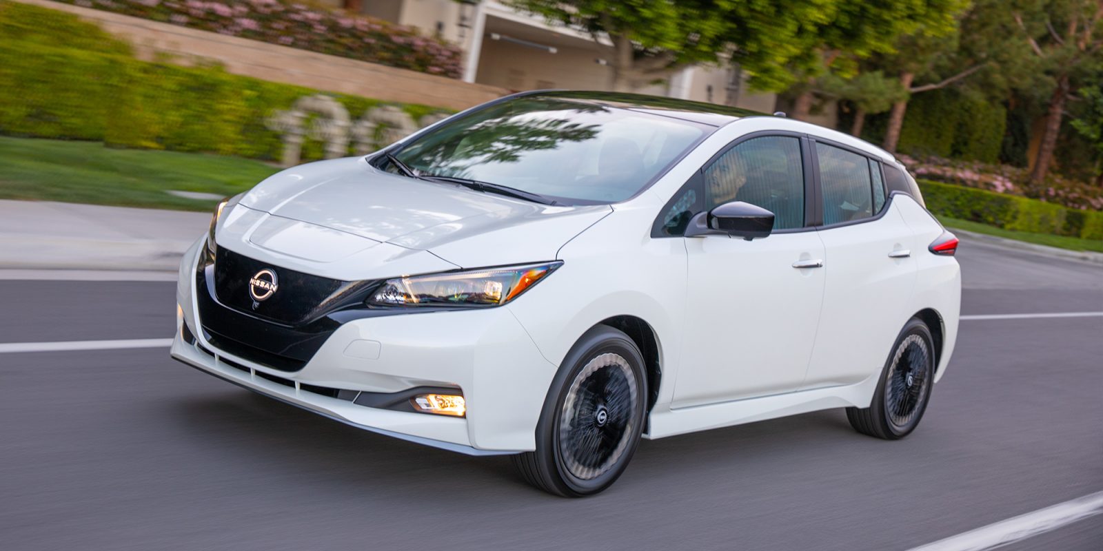 2023 Nissan LEAF