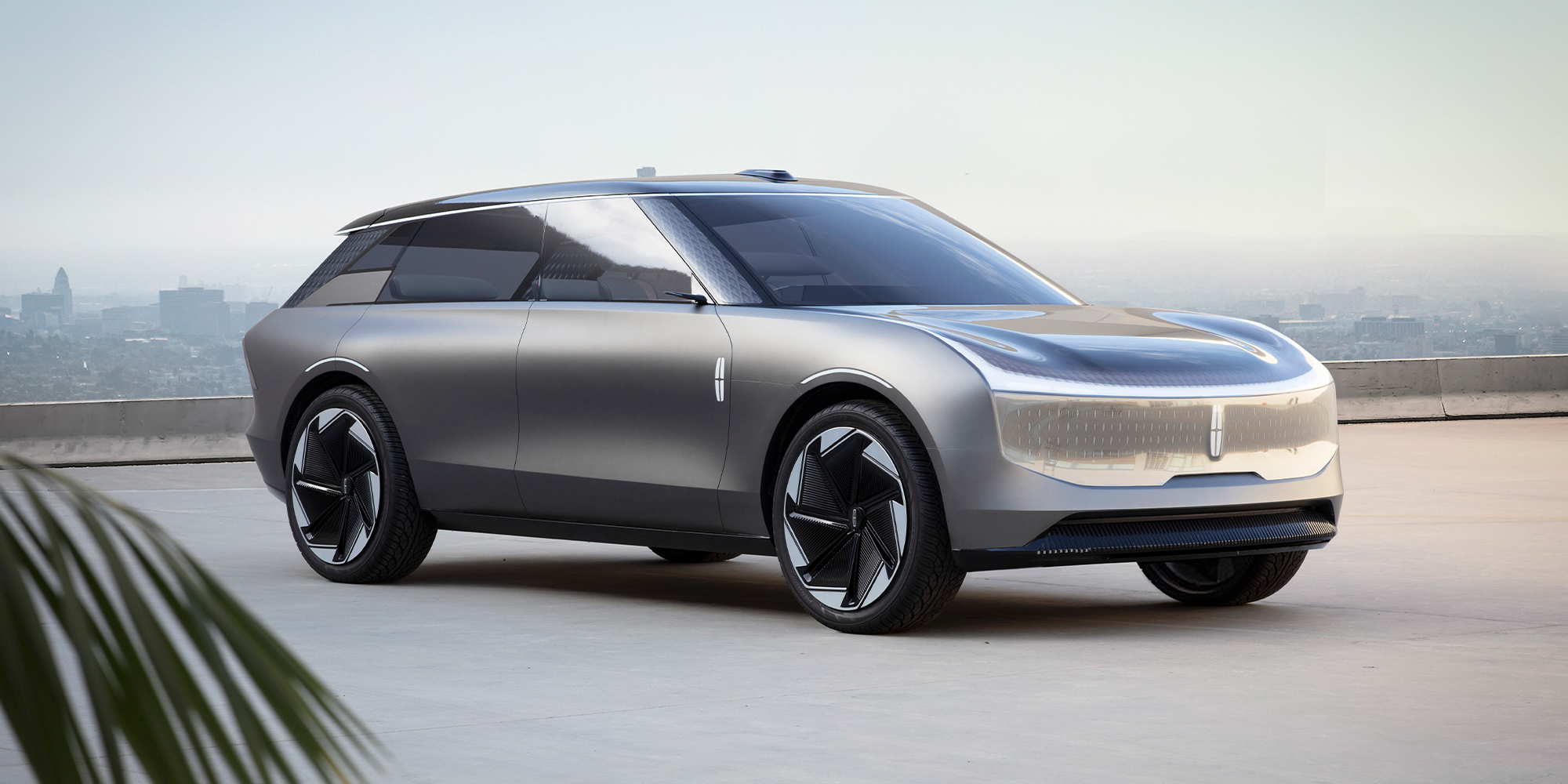 Lincoln debuts Star SUV Concept, promises four new luxury EVs by 2026