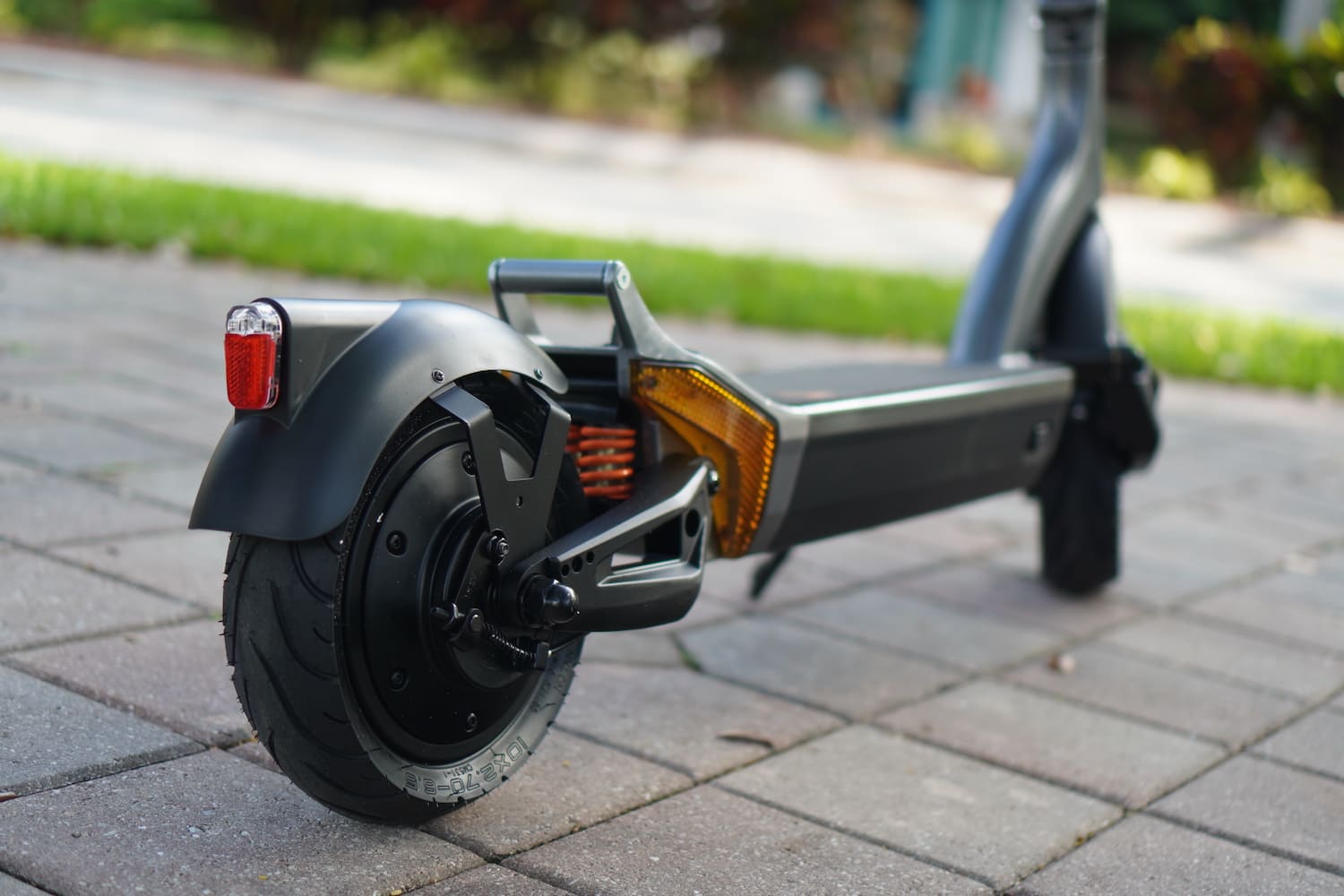 Apollo City 2022 electric scooter review High speed, high power, no flats
