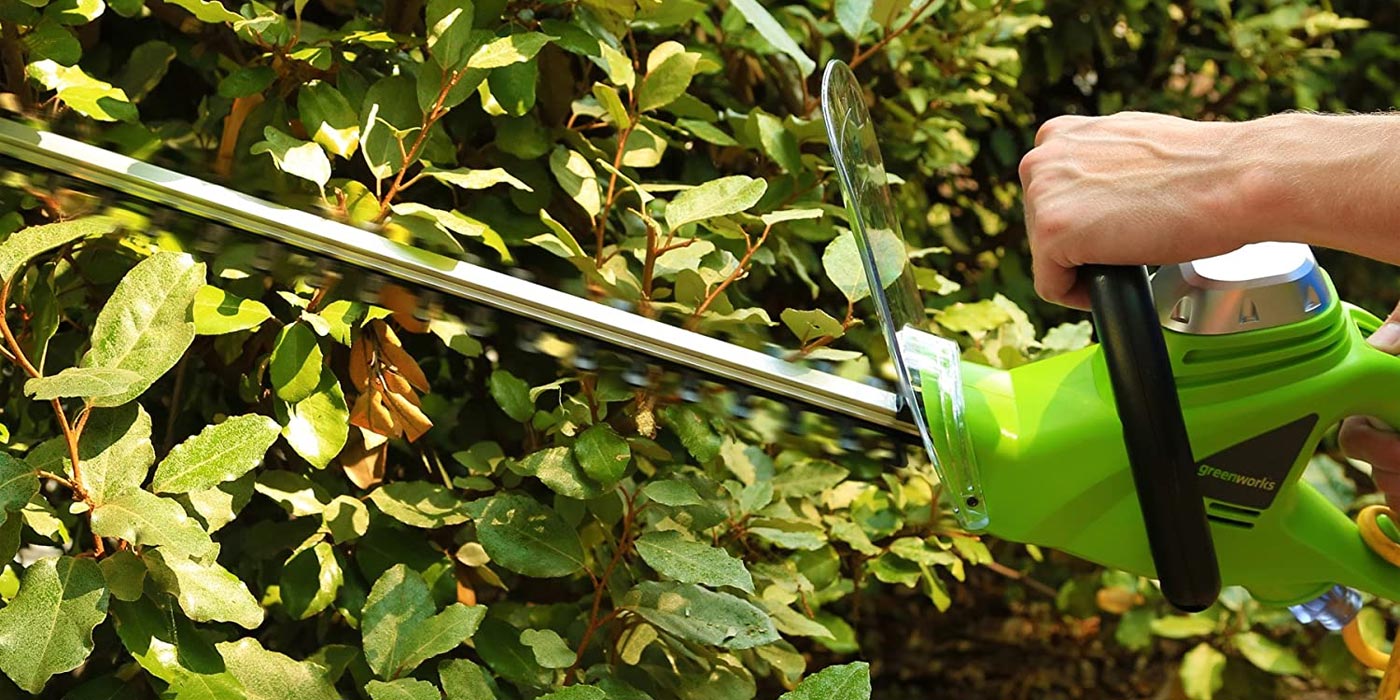 Greenworks hedge trimmer nears 2022 low at under 36, more Electrek