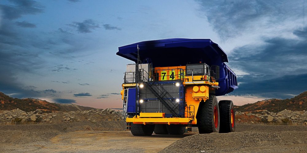 The world's largest hydrogen-battery hybrid mine haul truck starts work
